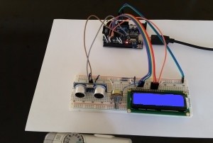 With the Arduino Uno and HC-SR04 Distance Measuring Using Lcd1
